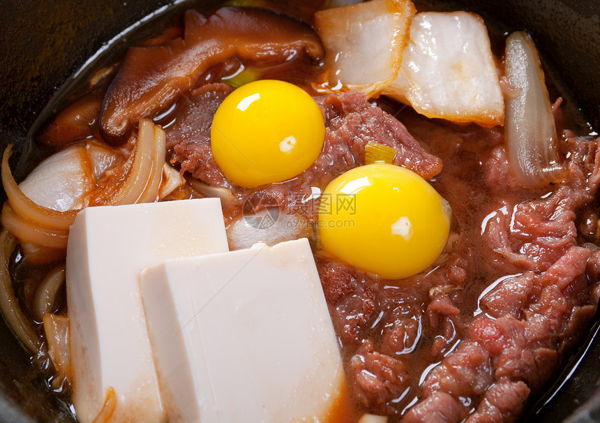 有蛋的牛肉营养碎肉饮食芳香食物盘子熟食传统烹饪美食图片