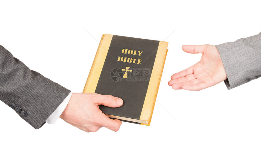 身穿商服的男人和女人 拿着一本圣圣经婚姻女子仪式皮革女孩女性文化圣书手指商业图片