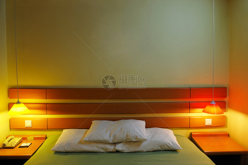 旅馆卧室客栈旅行家具装饰房间灯光汽车酒店风格假期图片