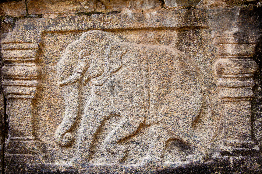 大象古代雕像图片