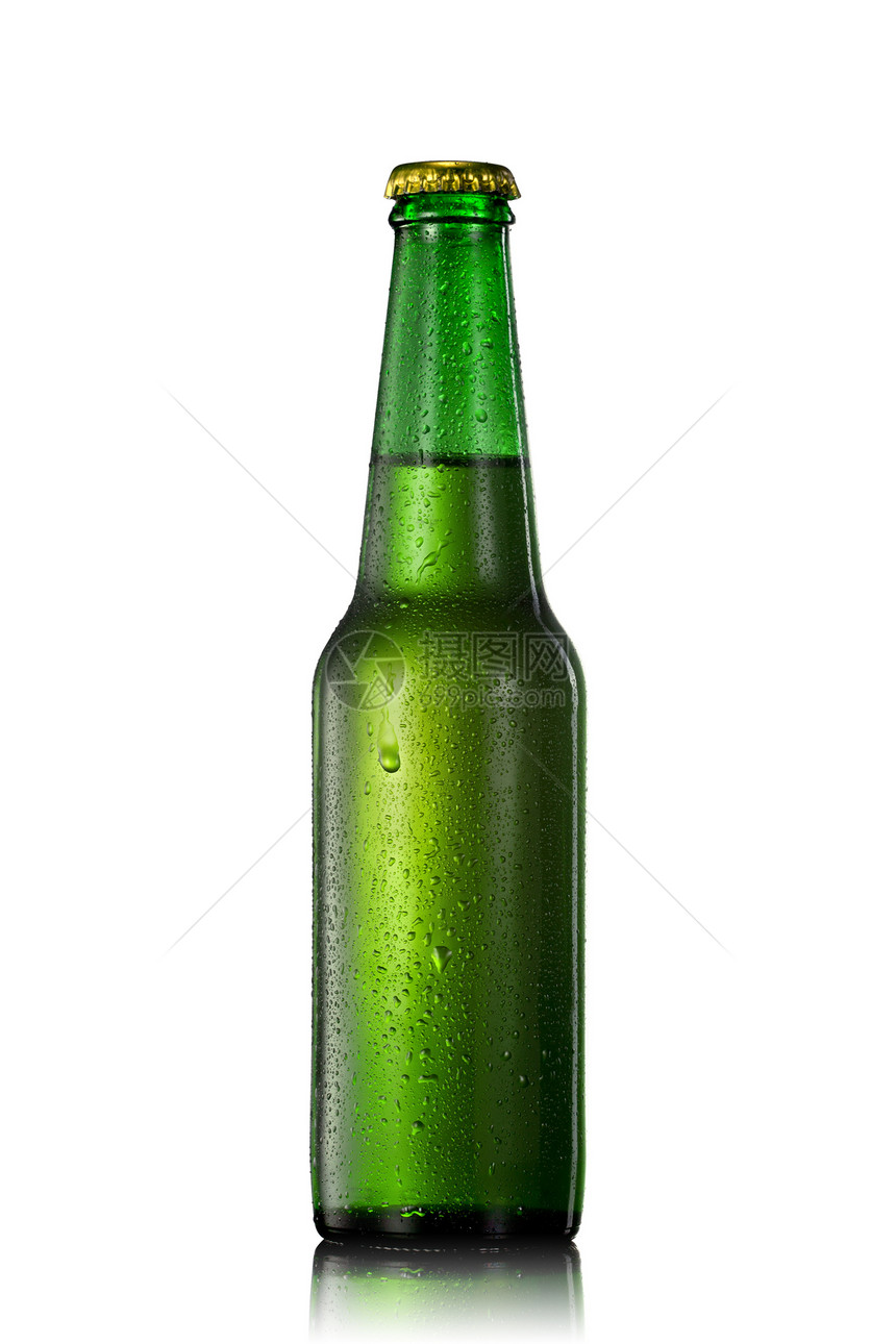 啤酒瓶 有水滴 在白色上隔离图片