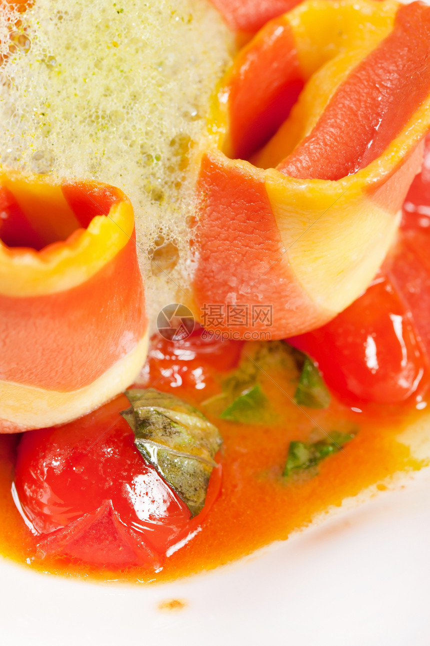 意大利含蔬菜的火腿吃饭小吃红色塔帕美食食物剑纹猪肉图片