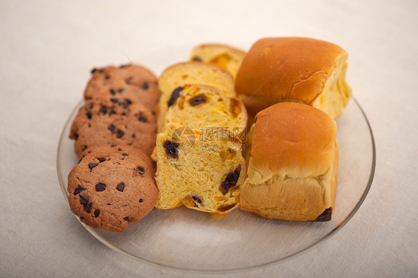 甜食面包和饼干的选择早餐脆皮小吃团体糕点甜点午餐美食蛋糕面包图片
