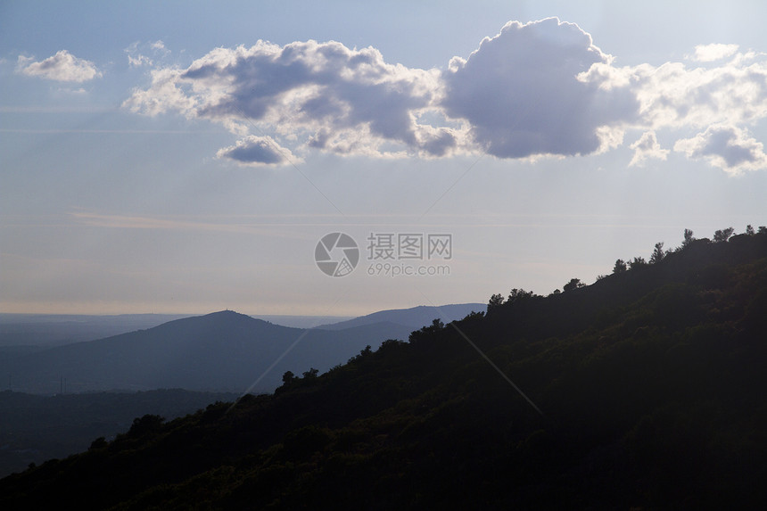 迷雾的山岳丘陵环境气候地平线日落风景阴霾高地山脉荒野图片