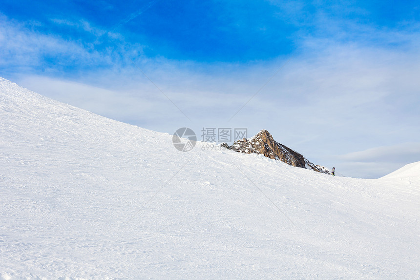 冬季与Kaprun度假村滑雪斜坡山脉晴天顶峰冰川假期旅行阳光天际太阳爬坡图片
