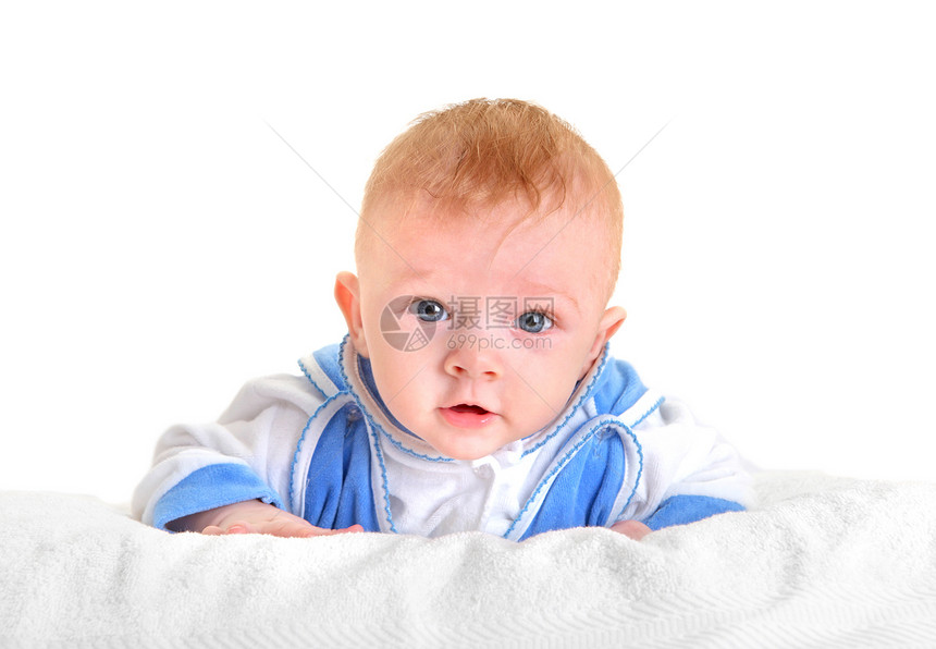 惊讶的婴儿男孩宝贝童年男生金发男性儿子毯子孩子说谎蓝色图片