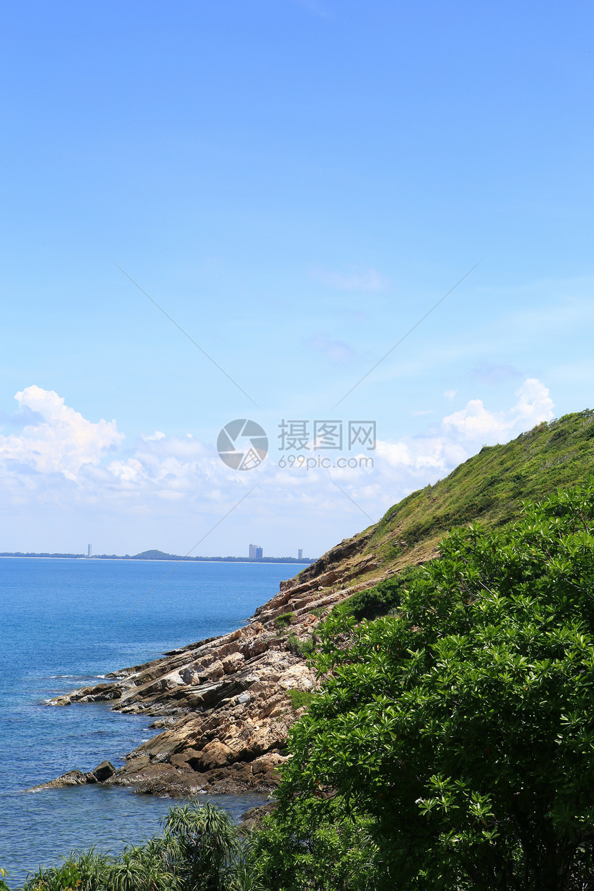 泰国沙美岛海滩阳光天空反射青色冲浪叶子石头晴天植被图片