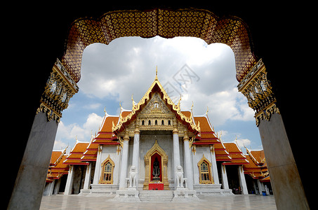 泰国曼谷佛教大理寺寺庙冥想旅游寺院艺术天空建筑文化大理石好地方背景