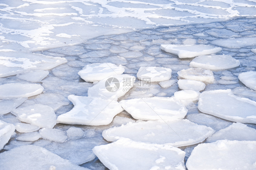 冰面季节森林寒冷床单冻结港口海岸图片