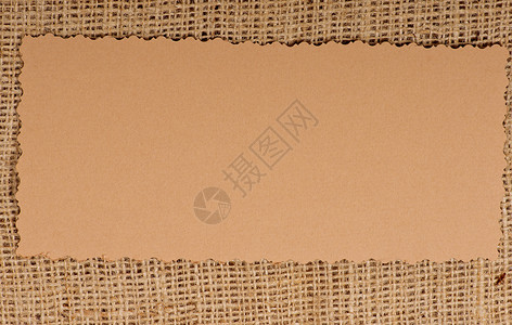 天然覆布上的旧纸标签棕褐色市场硬化木板价格接缝棉布商业销售织物背景图片