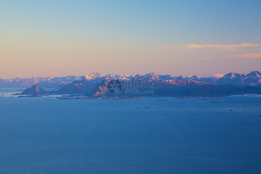 洛福顿山地全景岛屿风景太阳海岸海岸线峡湾山脉海洋山峰图片