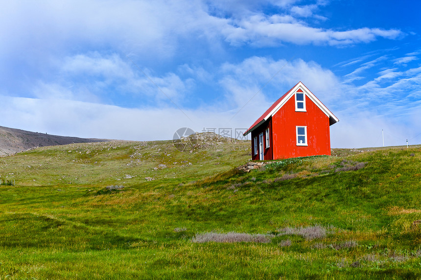 冰岛的房子爬坡旅游风景小屋农村长椅栅栏天空宗教历史图片