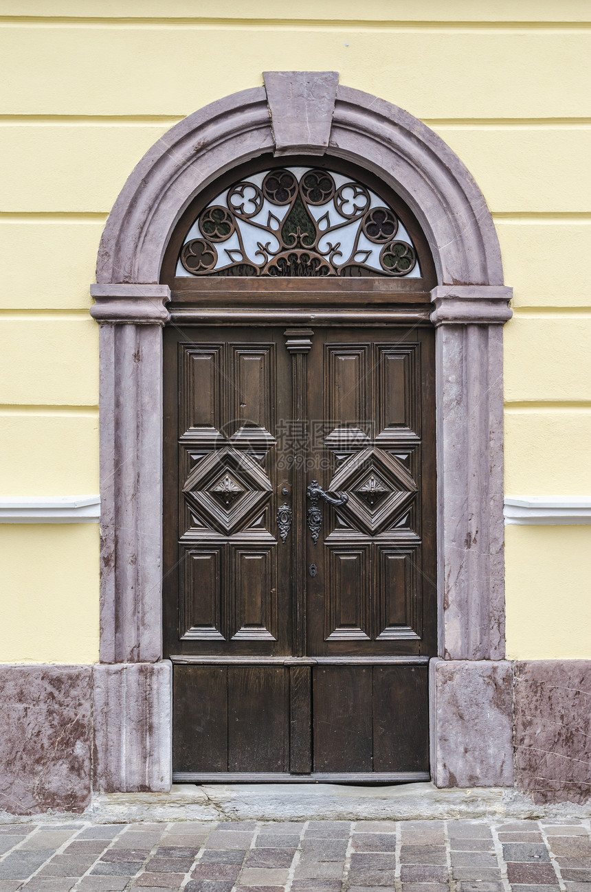 旧门户古董窗户入口木头通道门把手拱道门户网站装饰品石头图片