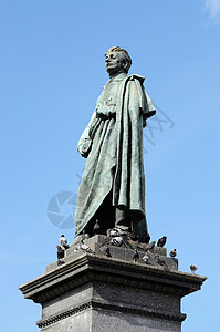 亚当密茨凯维奇纪念碑-民族诗人 剧作家 大广场 克拉科夫 波兰背景图片