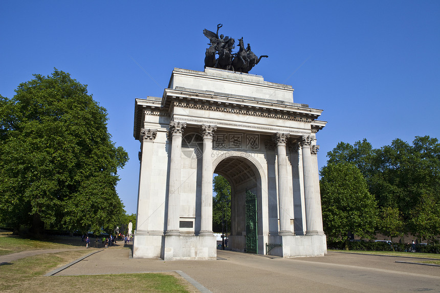 伦敦惠灵顿市雕像旅行拱门城市观光公爵公园旅游建筑学历史图片