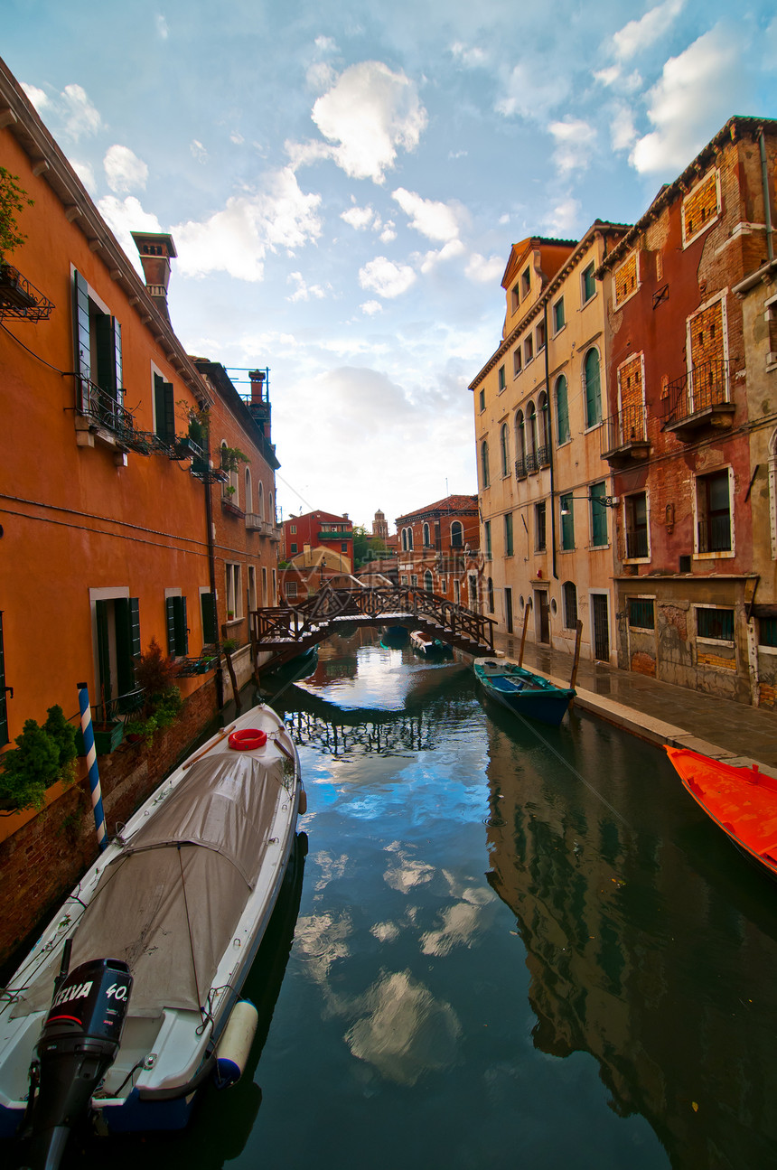 威尼斯意大利食人者观建筑学城市地方文化历史性公路假期游客风景世界遗产图片