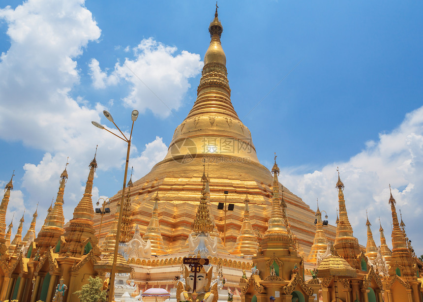 缅甸仰光的Shwedagon塔缅甸寺庙金子遗产世界旅行建筑学宗教文化钻石考古图片