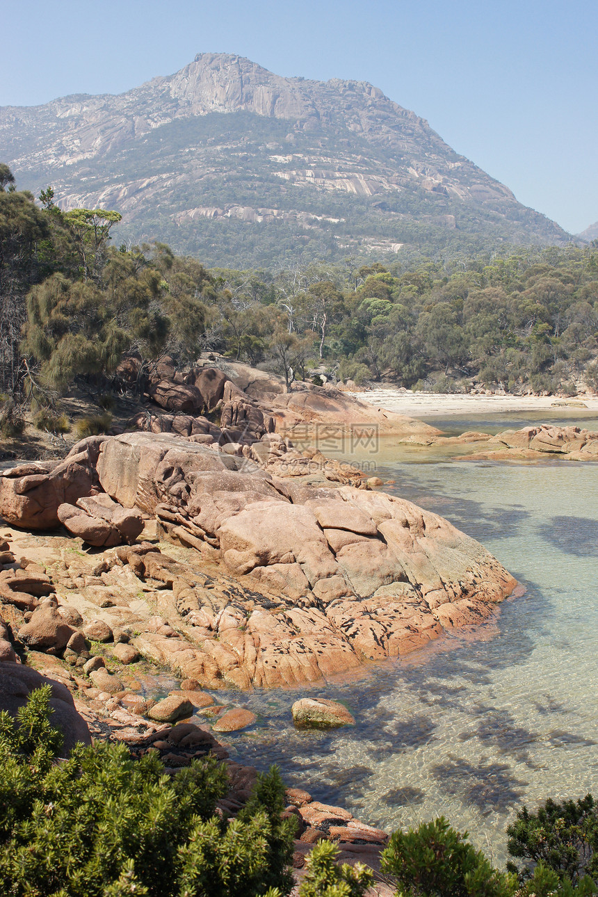 澳大利亚塔斯马尼亚假期旅行海洋危害全景支撑海岸海滩岩石山脉图片