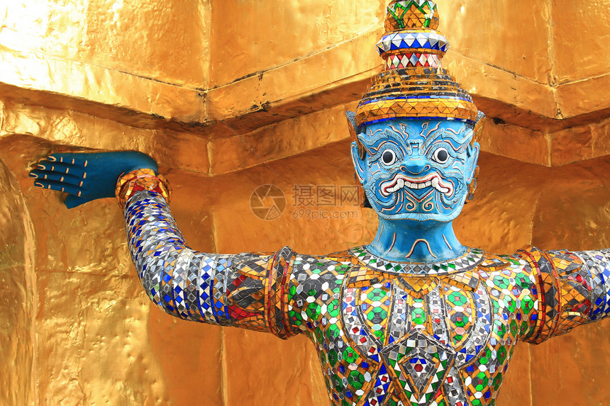 曼谷大宫大佛像巨雕像恶魔奢华警卫游客佛教徒旅行宗教艺术建筑学上帝图片