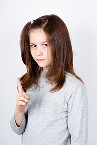 少女女士手势椅子手指青少年女性女孩背景图片