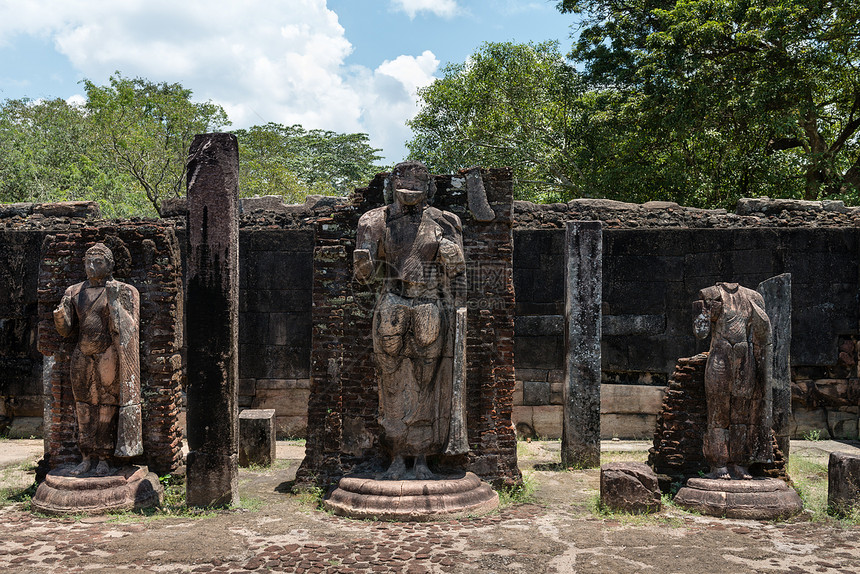 斯里兰卡Polonnaruwa古庙的雕像图片