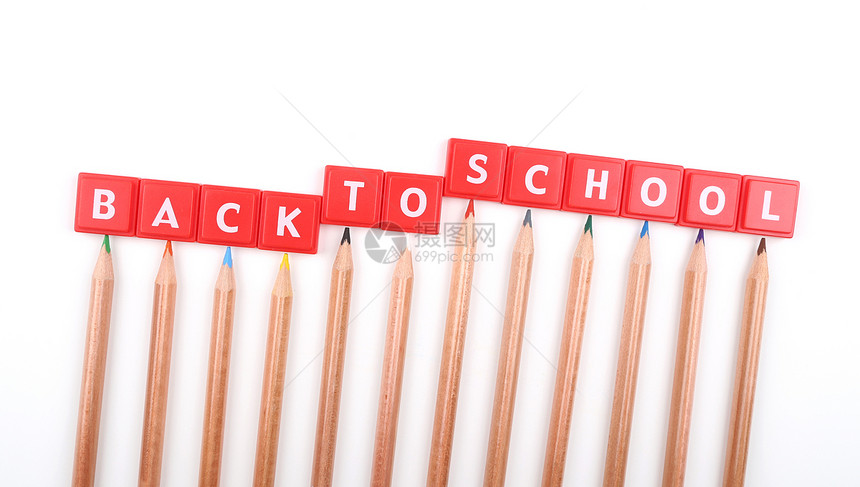 重返学校概念幼儿园艺术乐趣时间语言蜡笔铅笔孩子拼写白色图片