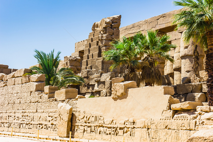 埃及卡纳克寺庙古老废墟文化旅行艺术建筑柱子文字象形建筑学雕塑石头图片