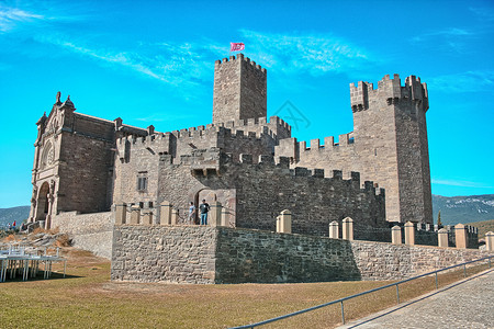 巴斯克州著名的城堡堡垒纪念碑背景图片