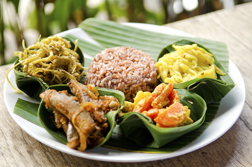 巴厘岛的内地食用食物情调旅行菜肴异国美食图片