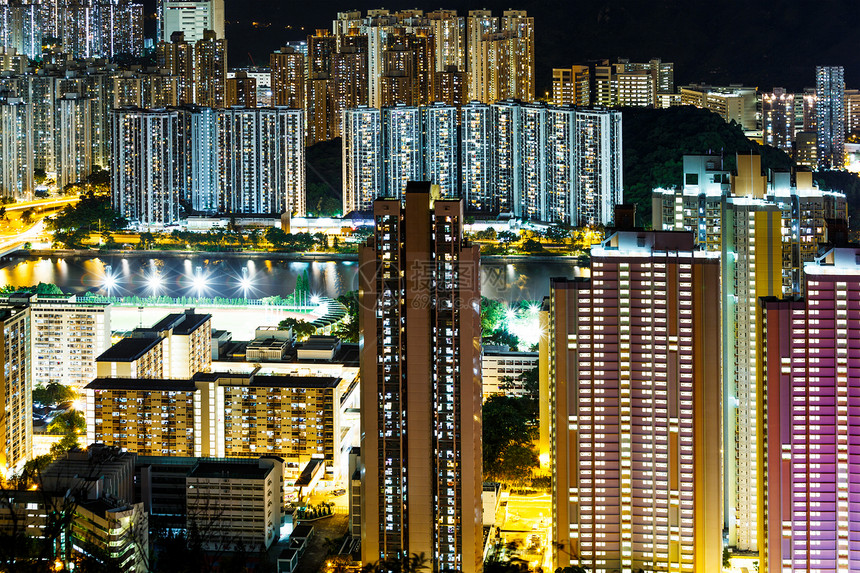 晚上在香港的大楼房屋住房天际住宅建筑新界公寓图片