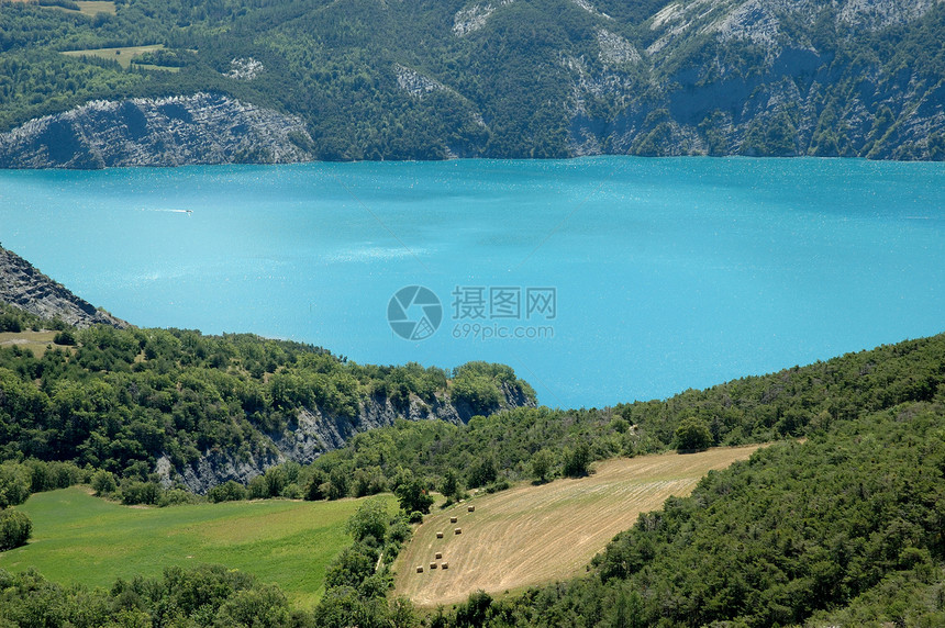 美丽的阿尔卑斯湖持续时间风景宝石蓝色绿色图片