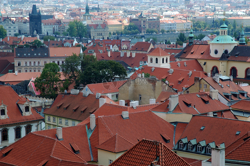 布拉格屋顶房屋景观旅游瓷砖风景全景城市历史观光地标图片