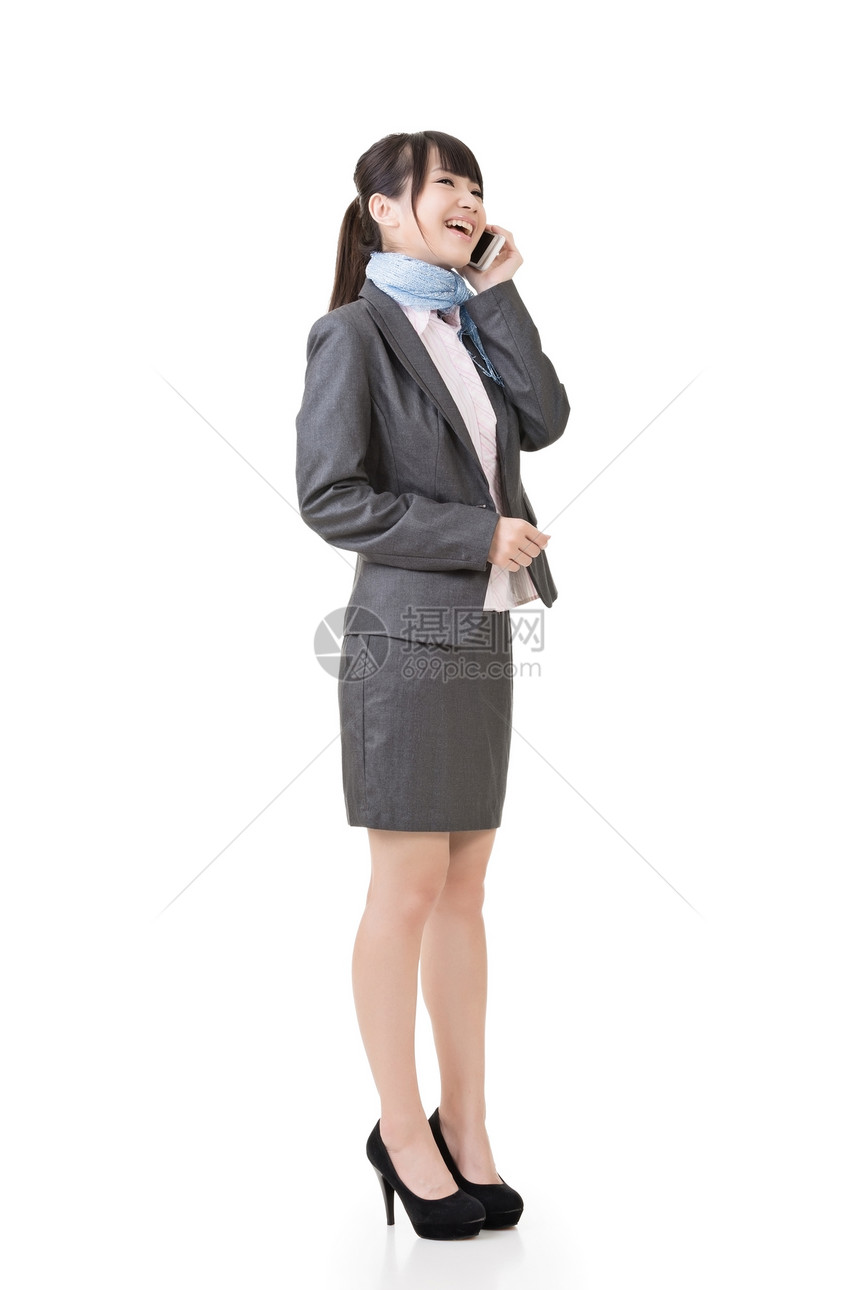 亚洲商业女性在手机上聊天的亚洲女商务人士围巾职业人士商务讲话工作室说话电话技术挑战图片