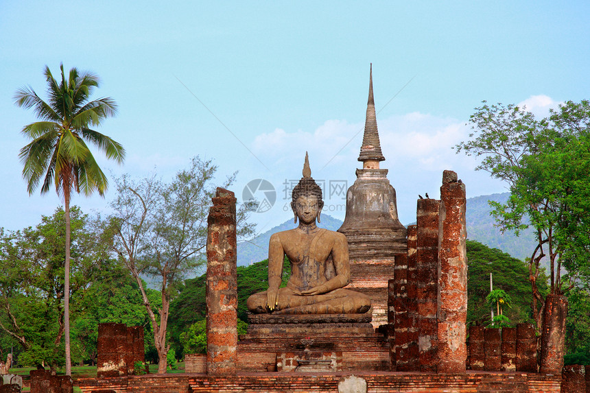 泰国马那寺庙猎人蓝色天空雕像旅行古董废墟宝塔佛像佛教徒图片