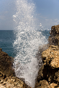 石头飞溅海洋中喷泉     吹孔 斯里兰卡运动气泡天空海滩溪流液体旅行波纹阳光假期背景