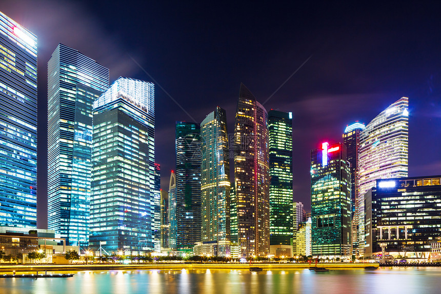 新加坡夜间城市风景商业天空企业景观大楼码头金融摩天大楼传单办公楼图片