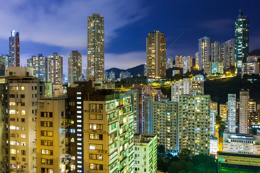 晚上在香港办公室天空建筑商业企业办公楼大楼公司景观金融图片