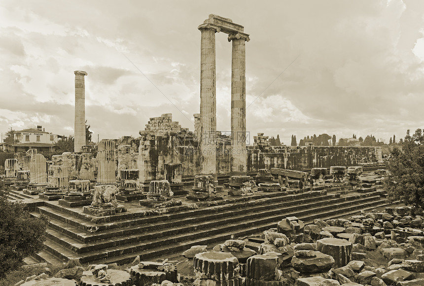 土耳其的阿波罗寺庙考古学宗教衰变柱子废墟天空建筑学火鸡城市地标图片