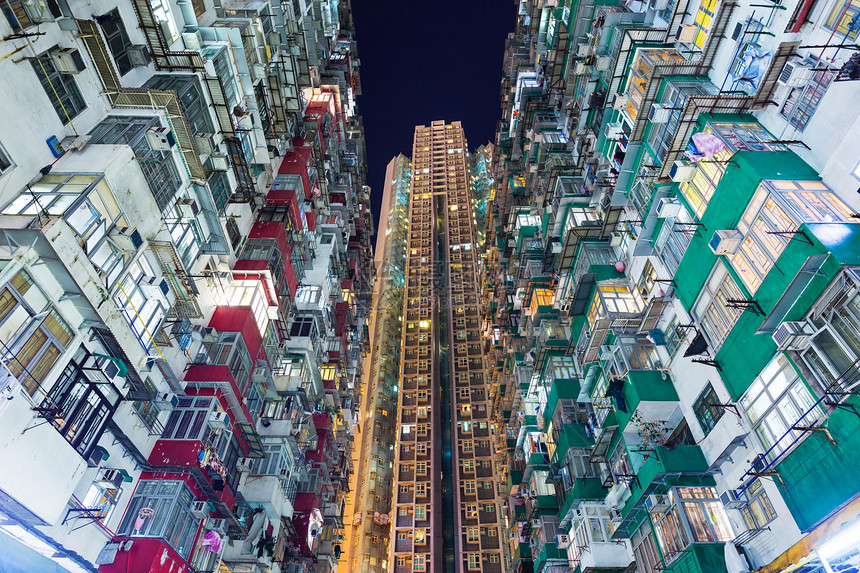 香港人口过于拥挤的建筑图片