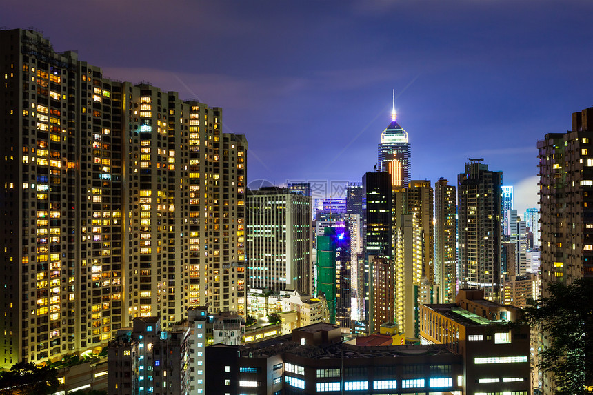 香港市晚上公寓楼住宅居所城市景观住房建筑民众房屋公寓图片