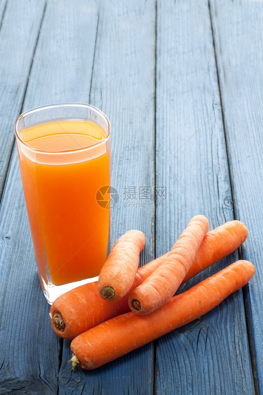 胡萝卜果汁饮料饮食汽水玻璃水果早餐维生素橙子冷饮营养图片