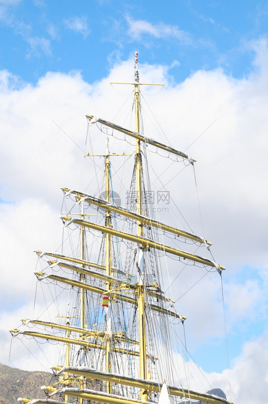 Craner 起落杆帆船码头运输海洋绳索金属蓝色船桅商业港口图片