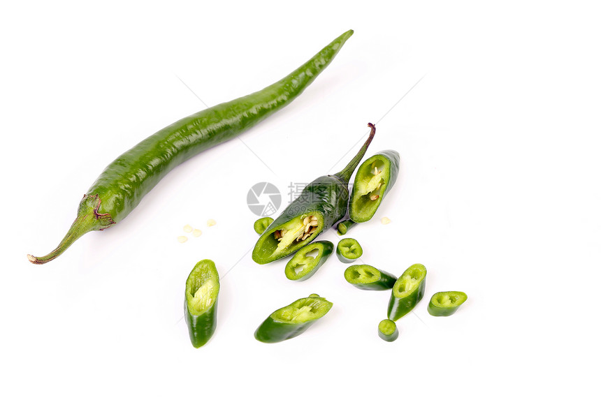 绿色辣椒和切片白色胡椒寒冷香料美食团体调味品食物蔬菜图片