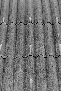 灰色花板屋顶建筑学岩石建造学校房子框架瓦楞屋顶粉笔墙纸背景图片