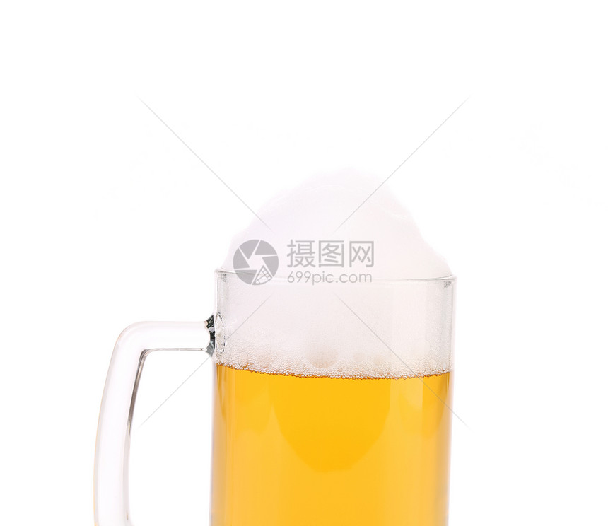 满杯啤酒杯图片