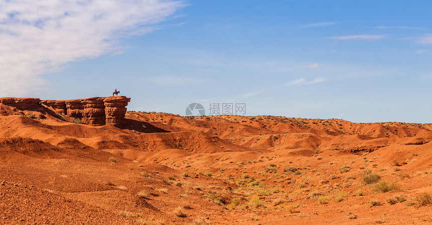 古迹谷岩石沙漠纪念碑地平线橙子牛仔峡谷土地旅行红色图片