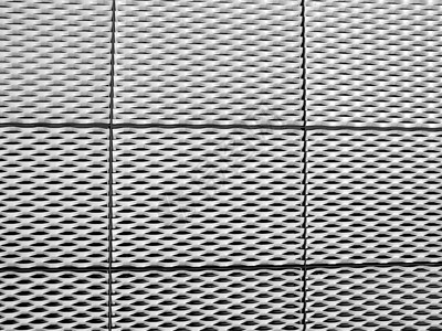 钢板黑色工业硬件瓦楞金属白色床单背景图片