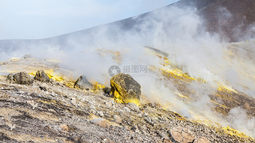 利帕里群岛活火山石头海岸线气体地质学天空假期风景群岛村庄旅行图片