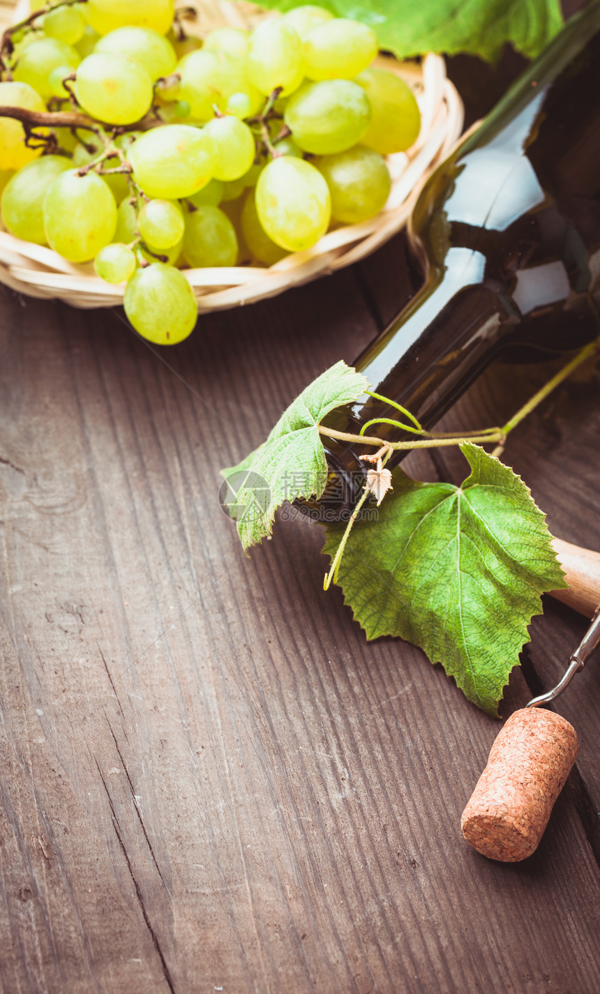 白葡萄酒叶子奢华庆典瓶子软木标签用具享受水果派对图片