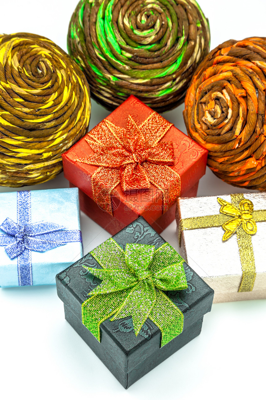 礼品盒绿色黄色念日生日蓝色红色惊喜丝带礼物橙子图片